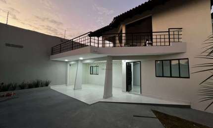 Casa com 5 quartos à venda na 13, 16, Jardim Universitário, Cuiabá por R$ 990.000