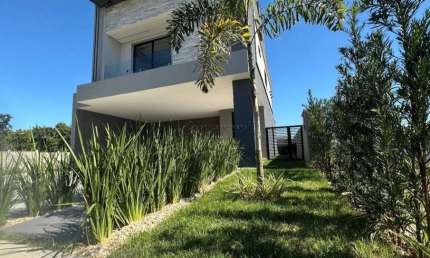 Casa em condomínio fechado com 4 quartos à venda na João de Barro, 40, Recanto dos Pássaros, Cuiabá por R$ 2.190.000