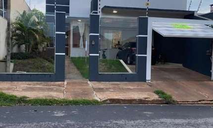 Casa com 3 quartos à venda na Naçoes Unidas, 9, Jardim dos Estados, Várzea Grande por R$ 480.000