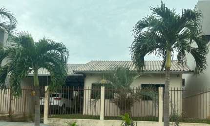 Casa com 3 quartos à venda na Rua Jordania, 1825, Parque das Emas, Lucas do Rio Verde por R$ 800.000