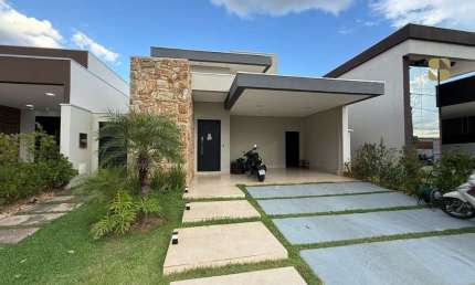 Casa em condomínio fechado com 3 quartos à venda na João de Barro, 5, Recanto dos Pássaros, Cuiabá por R$ 1.700.000