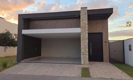 Casa em condomínio fechado com 3 quartos para alugar na Avenida Professora Edna Maria de Albuquerque Affi, 11, Condomínio Primor das Torres, Cuiabá por R$ 8.000