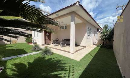 Casa com 3 quartos à venda na Oito, 710, Boa Esperança, Cuiabá por R$ 950.000
