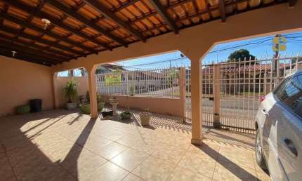 Casa com 3 quartos à venda na A, 16, Morada do Ouro, Cuiabá por R$ 750.000