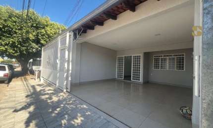 Casa com 4 quartos à venda na Sessenta e Sete, C P A I V , V Etapa, 410, Morada da Serra, Cuiabá por R$ 530.000