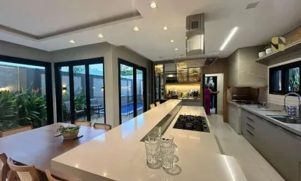 Casa em condomínio fechado com 3 quartos à venda na Nove, 01, Condomínio Belvedere II, Cuiabá por R$ 2.300.000