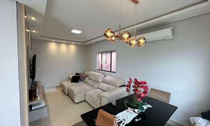 Casa com 3 quartos para alugar na Alfazema, 4, Petrópolis, Várzea Grande por R$ 3.500