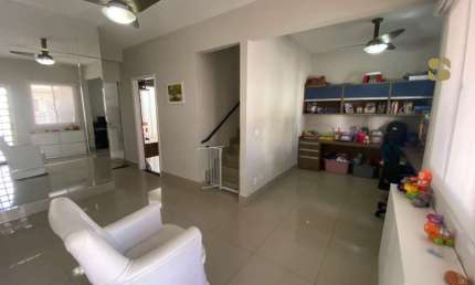 Casa em condomínio fechado com 3 quartos à venda na Clarindo e da Silva, 5, Despraiado, Cuiabá por R$ 780.000