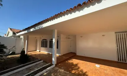 Casa com 3 quartos para alugar na Cidade do México, 490, Jardim das Américas, Cuiabá por R$ 16.000