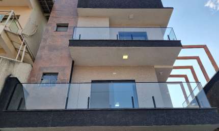 Sobrado novo de 3 dormitórios e 4 vagas no Villa Verde !