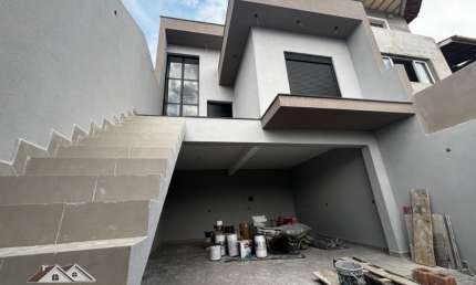 Casa com 3 quartos à venda na Rua Encarnação Ramos Colina, 65, Laranjeiras, Caieiras