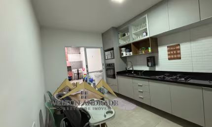 Lindíssimo sobrado localizado no bairro Portal das Alamedas em Franco da Rocha-SP