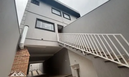 Lindo sobrado de 2 suítes e 4 vagas em Perus, São Paulo !