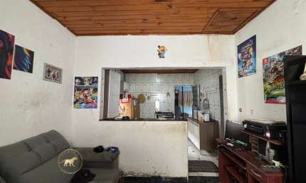Casa localizada no bairro Posso Alegre em Franco da Rocha-SP