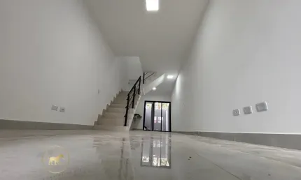 Lindíssimo sobrado localizado no bairro Residencial Santo Antônio em Franco da Rocha