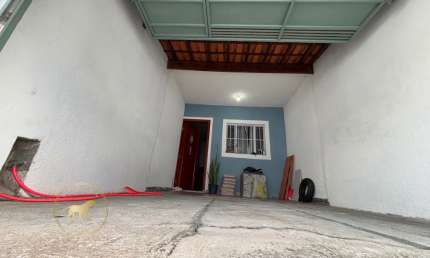 Sobrado localizado no bairro Chácara São Luiz em Franco da Rocha-SP