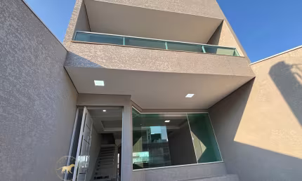 Casa com 3 quartos para alugar na Rua Ubaldo Pastro, 49, Laranjeiras, Caieiras