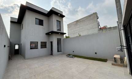 Casa com 3 quartos à venda na Rua Renato Massinelli, 115, Laranjeiras, Caieiras