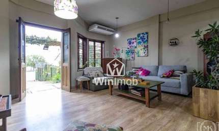 Casa com 3 dormitórios à venda, 270 m² por R$ 890.000,00 - Vila Jardim - Porto Alegre/RS