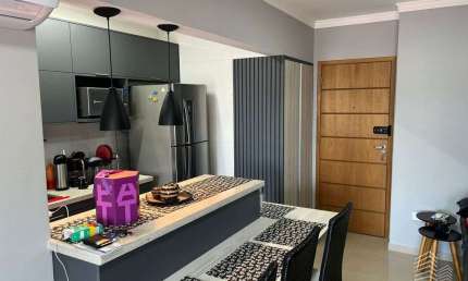 Seu novo apto, moderno com varanda gourmet e lazer completo, à sua espera!