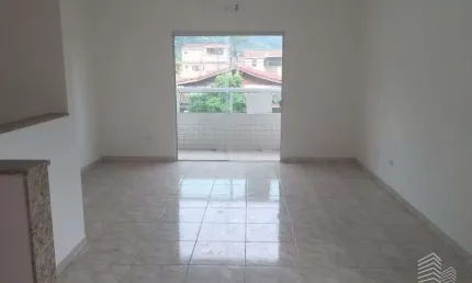 Casa aconchegante com 2 dormitórios e sacada, perfeita para a sua família!