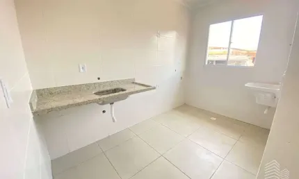 Apto moderno e mobiliado com sacada gourmet e lazer a 1 quadra da praia!