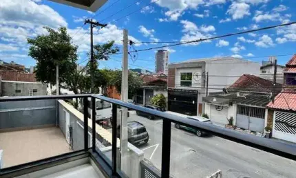 Casa com Acabamento em Alto Padrão Nova tipo Sobrado Geminado com Ofurô
