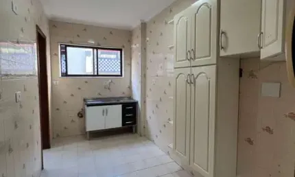 Apartamento 1 Dormitório 1 Vaga Prédio com Piscina 300m da Praia