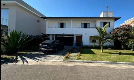 Casa em condomínio fechado no bairro Cachoeira do Bom Jesus.