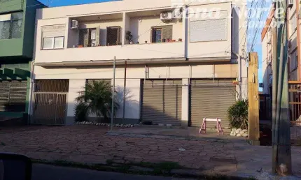 Prédio à venda na DONA SEBASTIANA, R, São João, Porto Alegre, 52 m2 por R$ 210.000