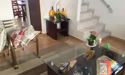 Sobrado no Bairro Jardim Patente Novo em São Paulo.