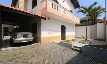 Casa com 5 quartos à venda na Pietro Bertolini, 367, Jardim Icaraíba, Peruíbe