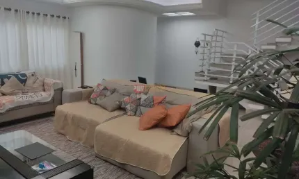 Casa com 5 quartos à venda na Rua Edu Chaves, 376, Vila Bastos, Santo André