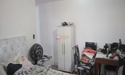 Casa Térrea no Bairro Vila Sacadura Cabral em Santo André
