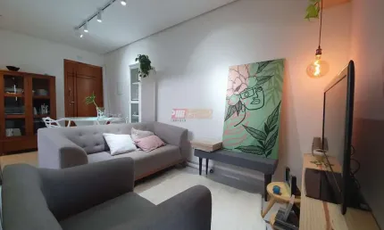 Apartamento no Bairro Vila Scarpelli em Santo André.