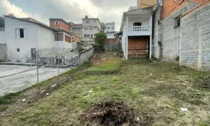 Terreno à venda na Avenida Gago Coutinho, 600, Santa Maria, Santo André