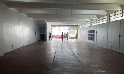 Casa comercial para alugar na Avenida Industrial, 374, Jardim, Santo André