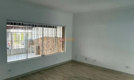 Casa com 2 quartos para alugar na Rua João Meneghel, 118, Rudge Ramos, São Bernardo do Campo
