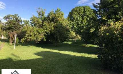 Terreno condominio Encontro das Aguas 6.800 m2 plano e centralizado arvores frutiferas