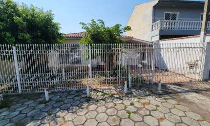 Casa com 3 quartos à venda na Rua Érico Andretta, 311, Xaxim, Curitiba