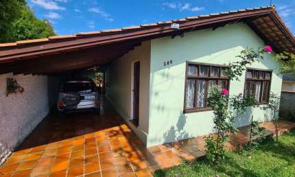 Casa Térrea para venda possui 110 metros quadrados com 3 quartos em Xaxim - Curitiba - PR