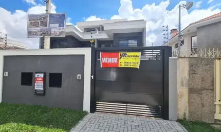 Lindo sobrado Triplex novo, frente rua com 144m2 no Boqueirão