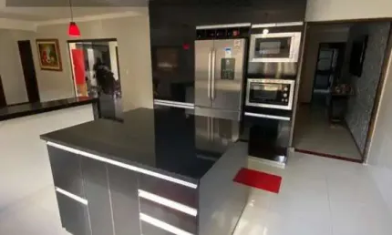 Casa para Venda em Cidade Ocidental, Ocidental Parque, 4 dormitórios, 1 suíte, 4 banheiros, 4 vagas