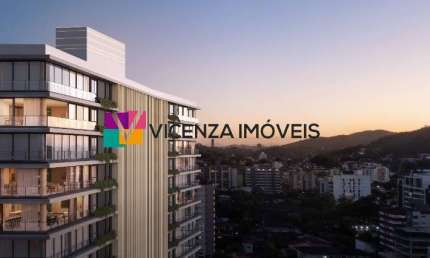 Apartamento á venda com 4 suítes, área privativa de 198m², no bairro América, Joinville/SC.