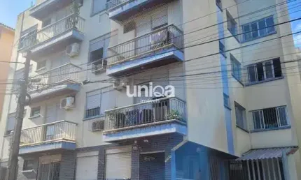 Alugo apto 02 dormitorios com garagem- entre presidente  e av medianeira.