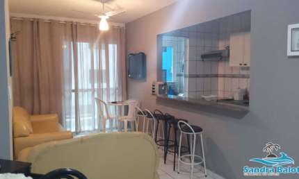 Apartamento com 2 dormitórios à 150 metros da Praia Grande