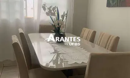 Casa com 5 quartos à venda no Santa Mônica, Uberlândia 