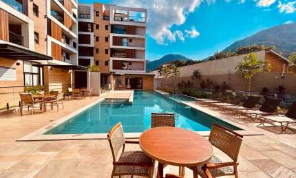 Apartamento Moderno, Novo, 3 suítes na Praia da Enseada