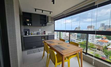 Quarto e Sala Mobiliado no House Ondina – 36,67m² com Varanda Gourmet!