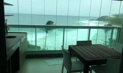 Apartamento 1/4 com suíte à venda no Costa España – Vista Mar e Varanda Gourmet!